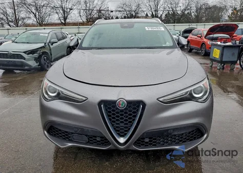 2018 Alfa Romeo Stelvio Ti z USA, uszkodzony, nr VIN ZASFAKBN8J7B60462